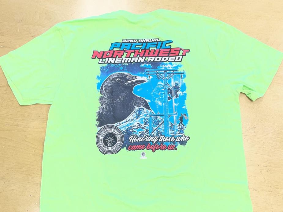 Green short sleeve shirt